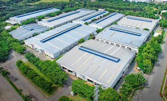 Toàn cảnh nhà máy Công ty Cổ phần Hóa chất Quảng Ngãi tại Thôn Hòa Quý, Xã Đình Cương